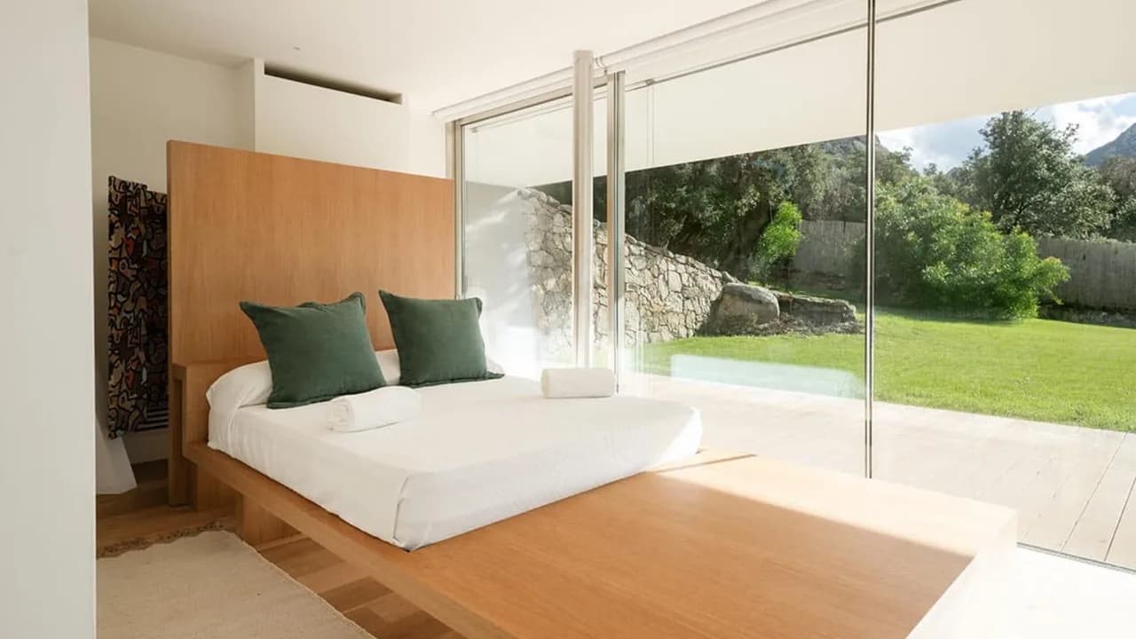 Scenic Escape With Pool and Garden photo 3