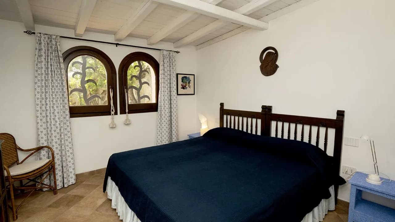 Elegant Coastal Villa With Panoramic Views photo 3