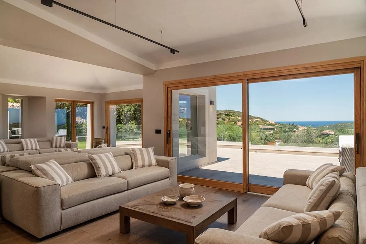 Modern Luxury Villa with Pool & Panoramic Verandas photo 4