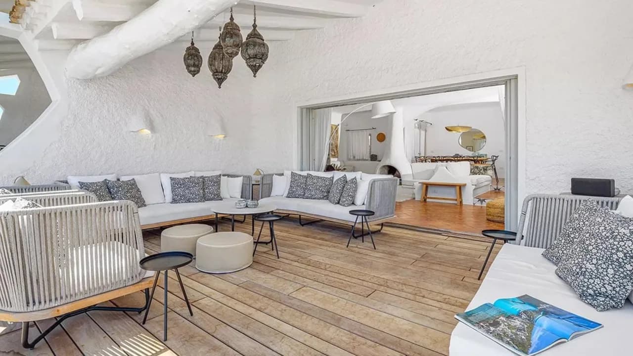 Mediterranean Home With Panoramic Sea Views photo 2