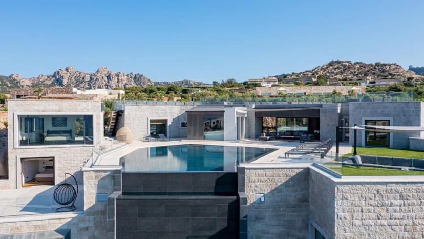 Luxury Hillside Villa With Outdoor Lounges