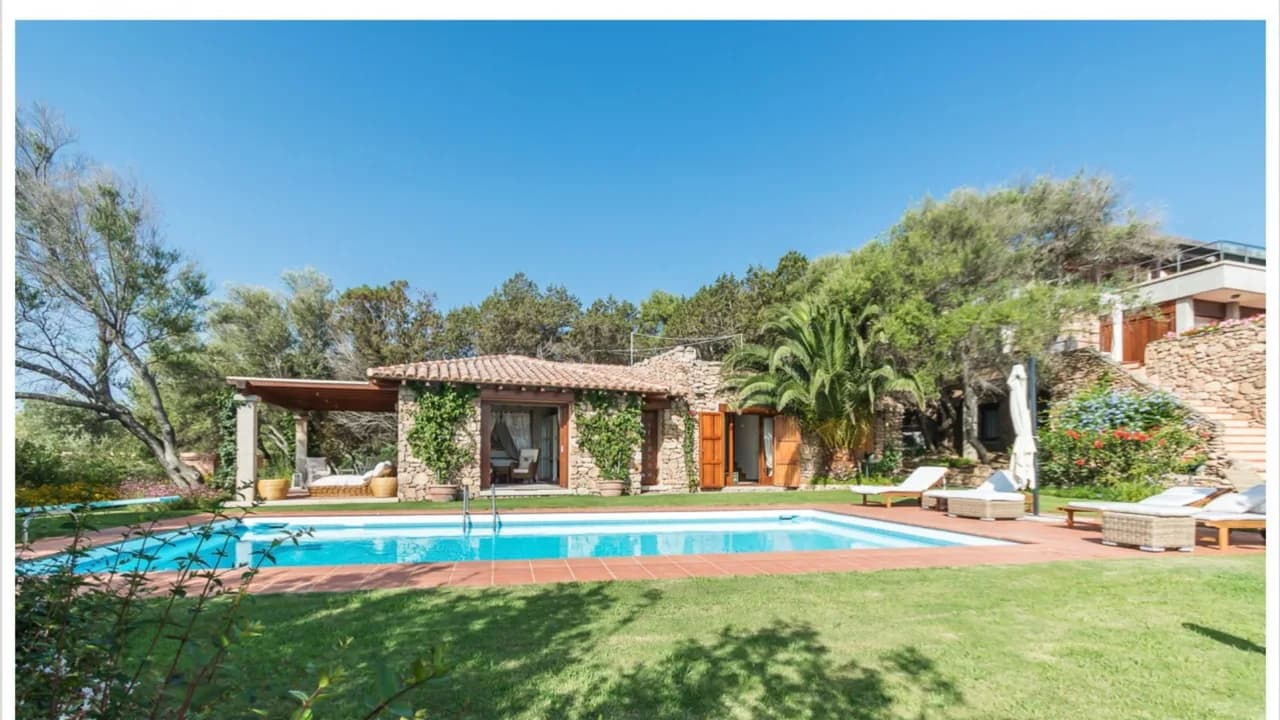 Panoramic Coastal Villa With Swimming Pool