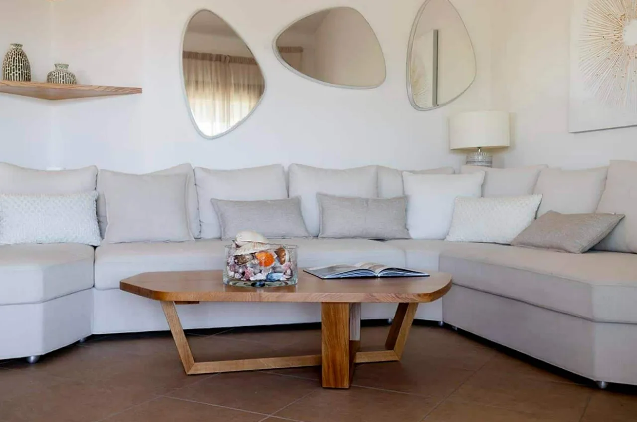 Private Villa Near Beautiful Beaches photo 3