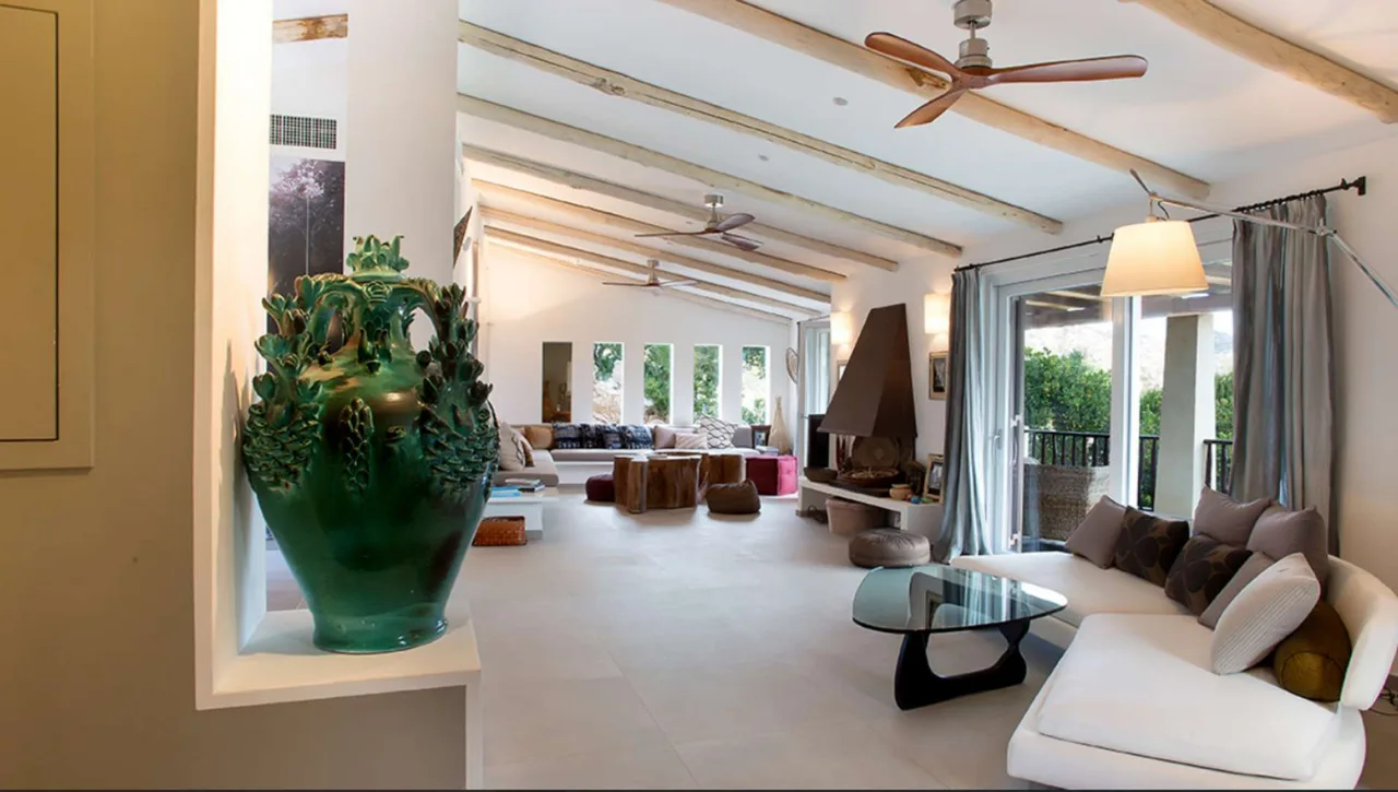 Luxury Pevero Hill Villa With Views photo 3