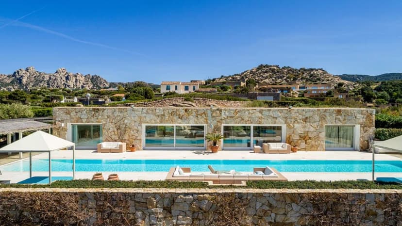 Exclusive Villa With Pool and Island Views