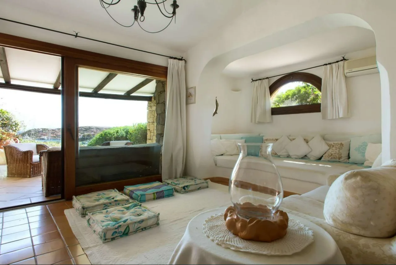 Luxury Coastal Escape With Jacuzzi photo 5