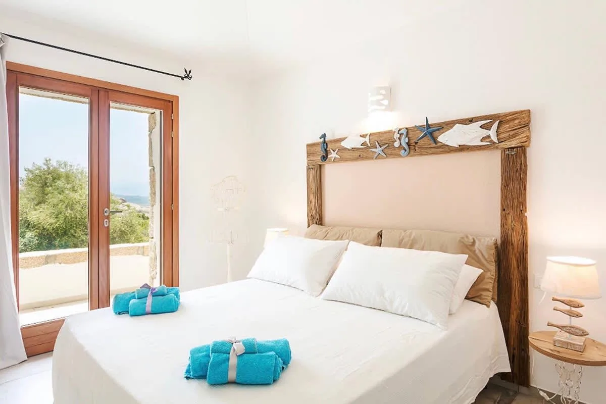 Modern 4-Bedroom Villa with Sea & Country Views, P photo 2