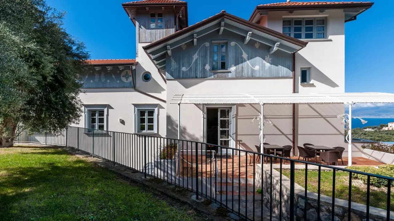 Sorrento Area Villa With Panoramic Terraces photo 4