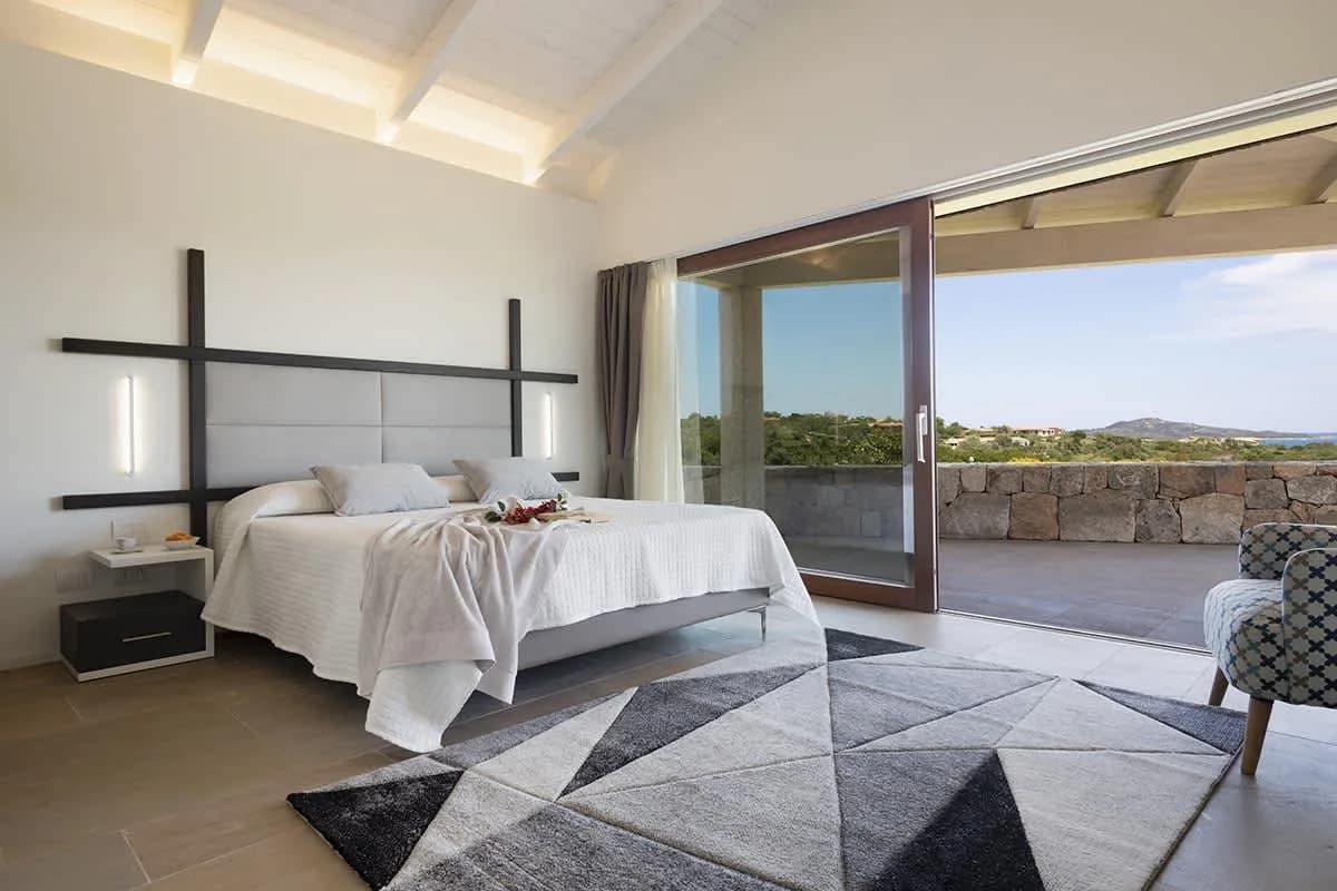 Modern 6-Bedroom Sea View Villa with Pool photo 2