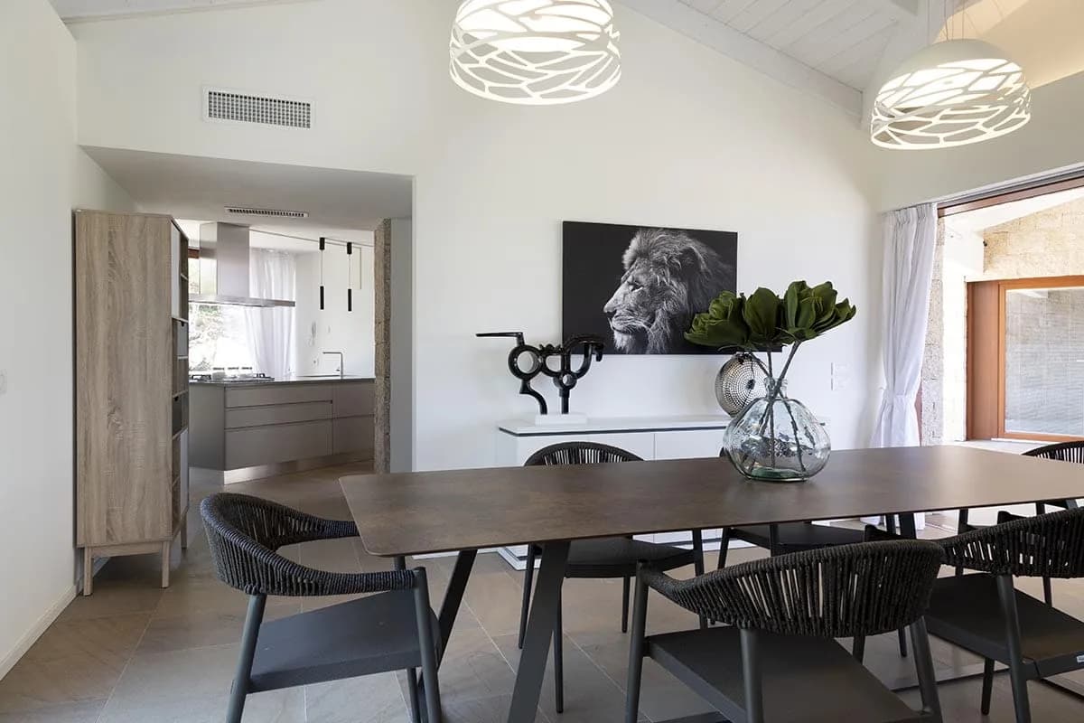 Modern 6-Bedroom Sea View Villa with Pool photo 5