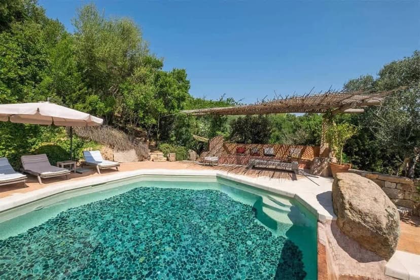 Luxury 7-Bedroom Sea View Villa with Pool & Chef