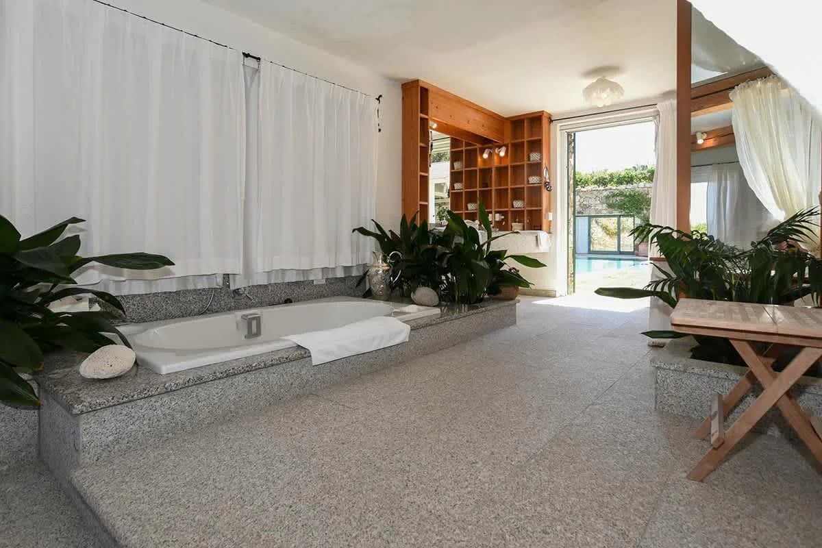 Waterfront Estate w/ Heated Pool & Private Dock photo 3