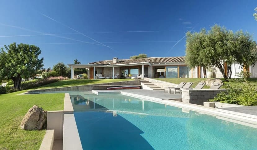 Modern 7-Bedroom Sea View Villa with Pool
