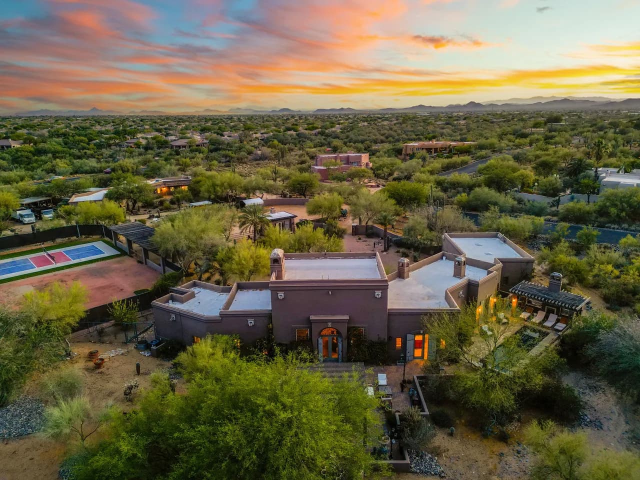 Desert Estate with Pool in Cave Creek Arizona