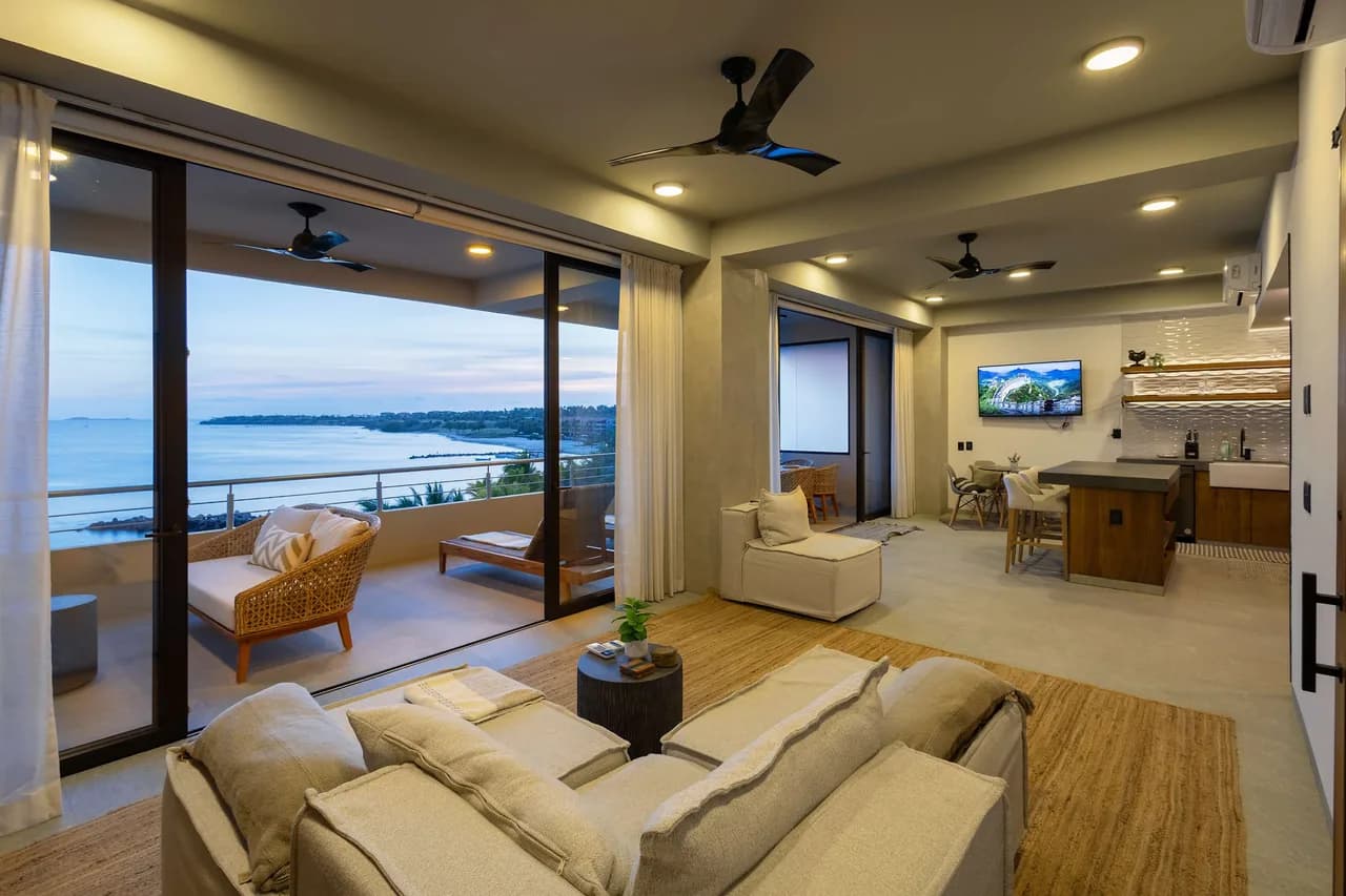 Beachfront Oceanview Condo in Punta de Mita photo 2
