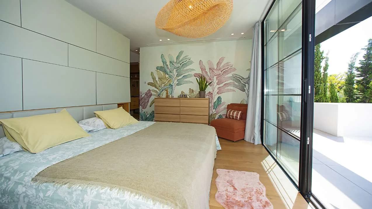 Modern 6-BR Beachside Villa w/ Pool, Spa & Cinema photo 5