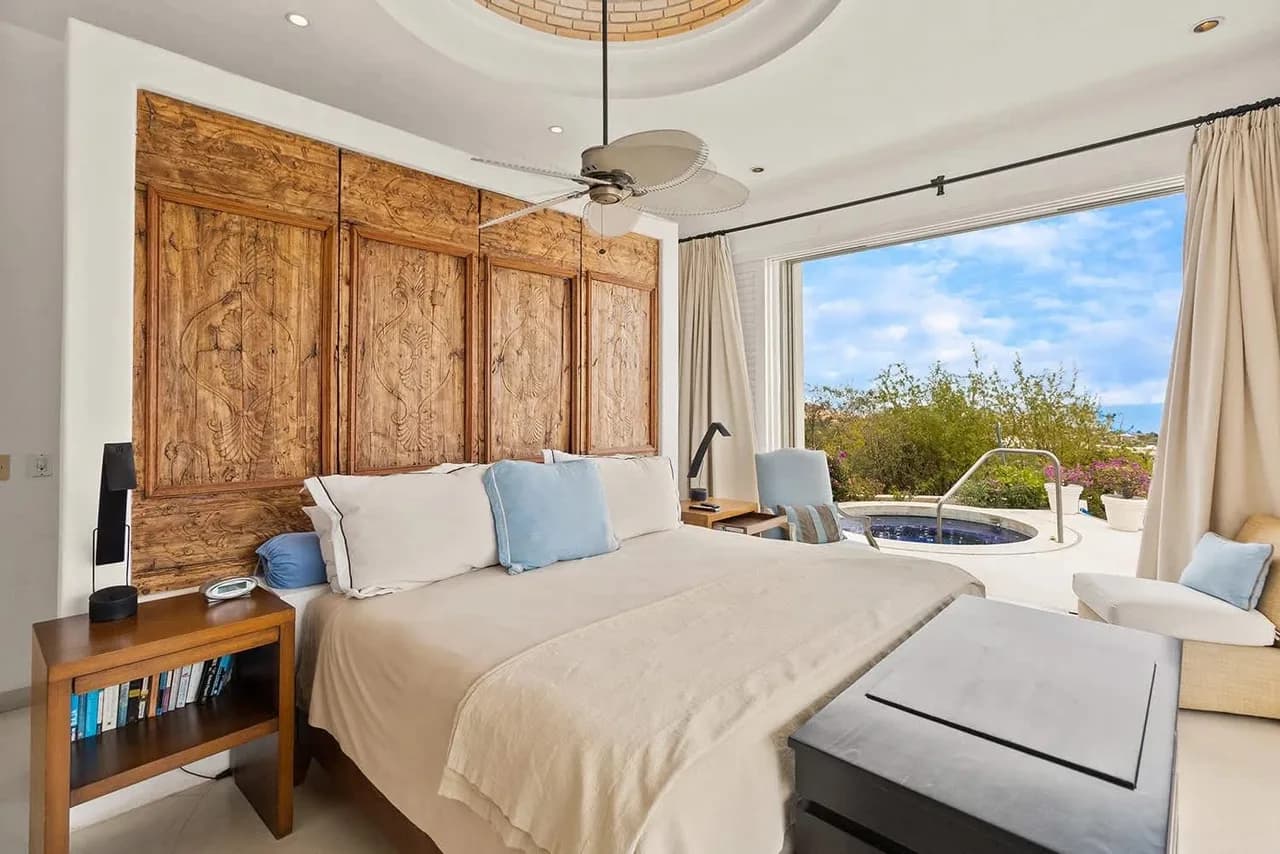 Luxury 6BR + Casita | Golf Course Villa photo 2