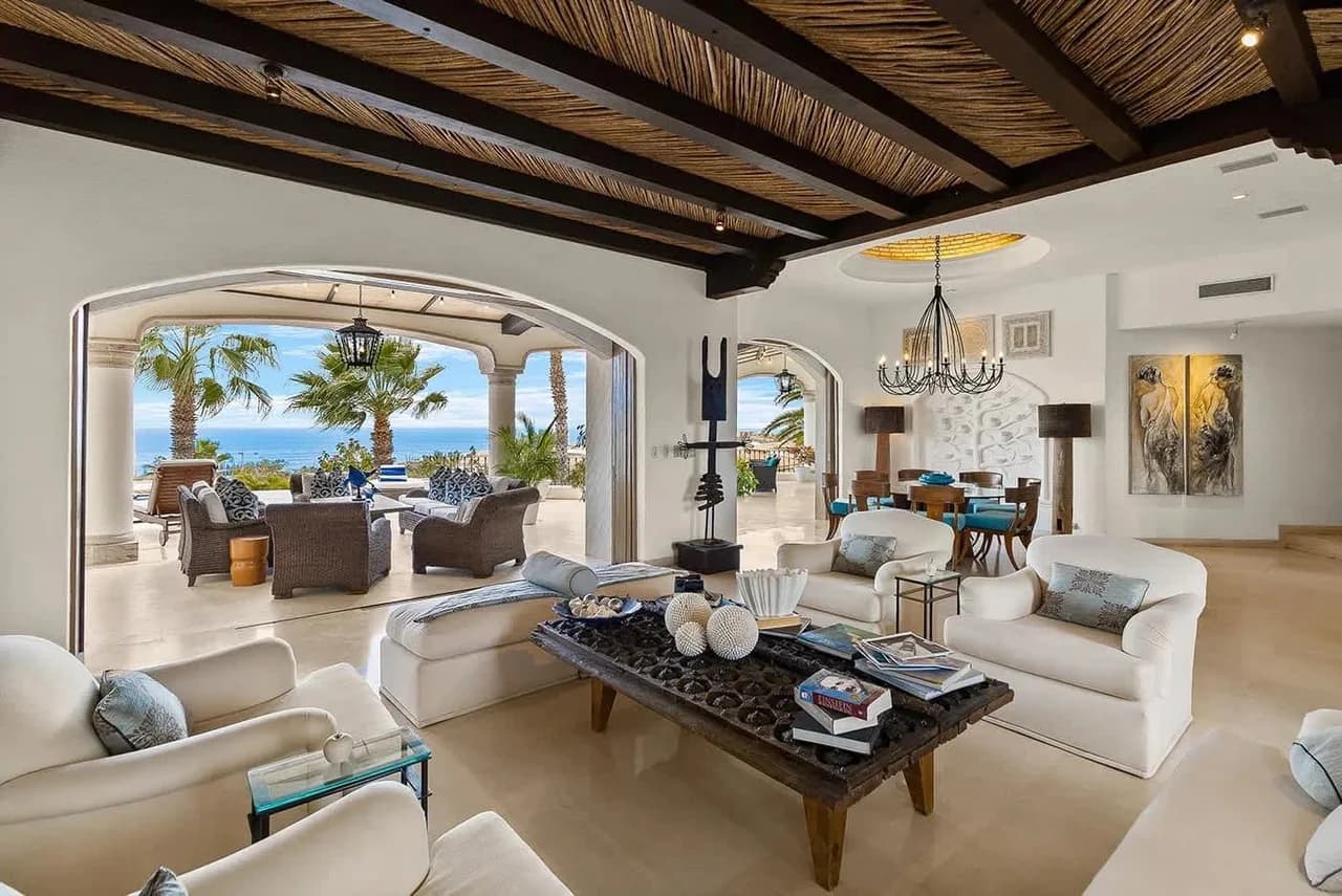 Luxury 6BR + Casita | Golf Course Villa photo 5