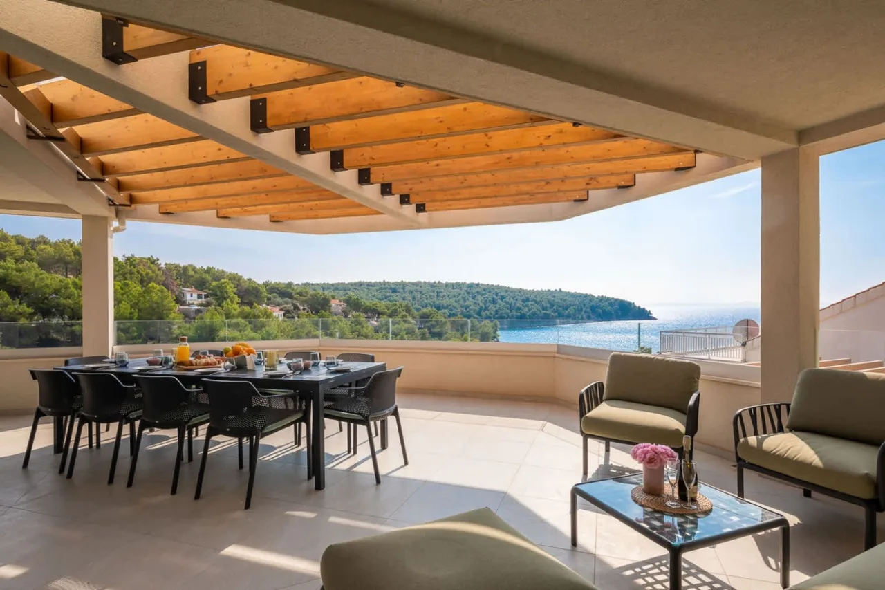 Modern Seaside Villa on Brac photo 3