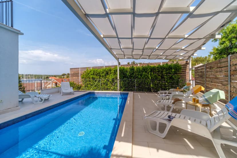 Modern Seaside Villa in Milna with Heated Pool