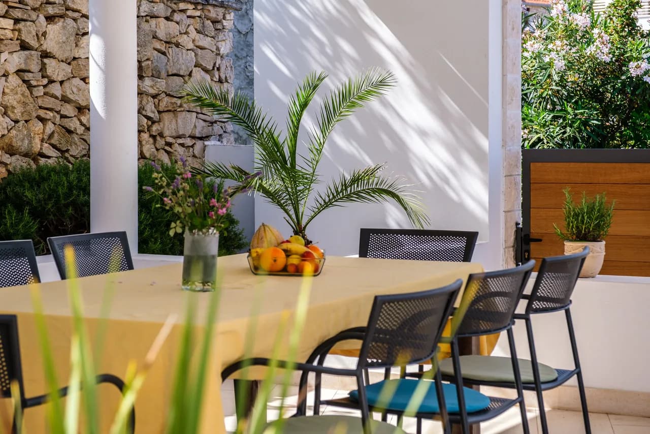 Modern Seaside Villa in Milna with Heated Pool photo 4
