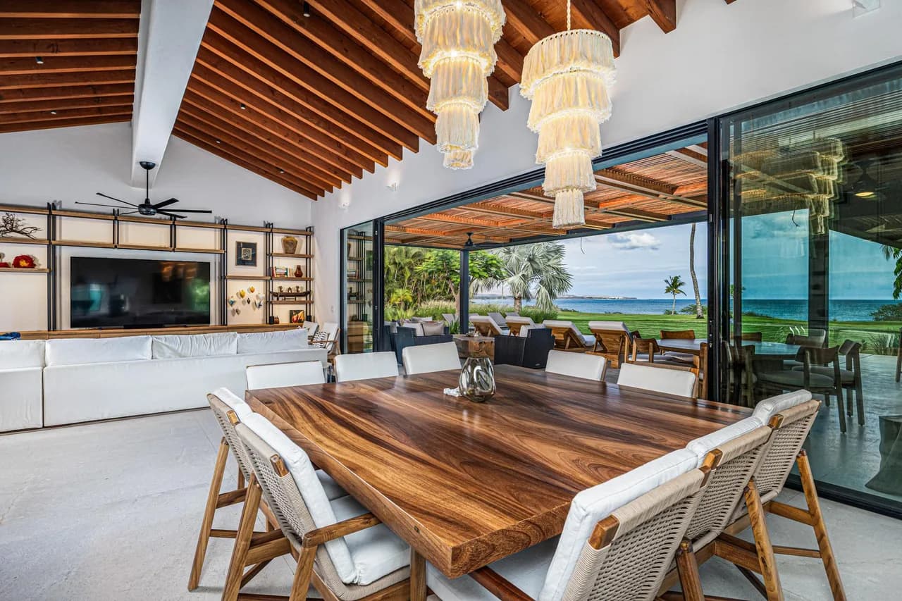 Reimagined Golf Course Estate with Ocean Views photo 4