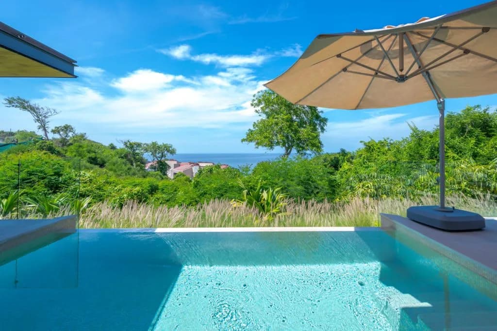 Contemporary Oceanview Retreat in Iyari Estates