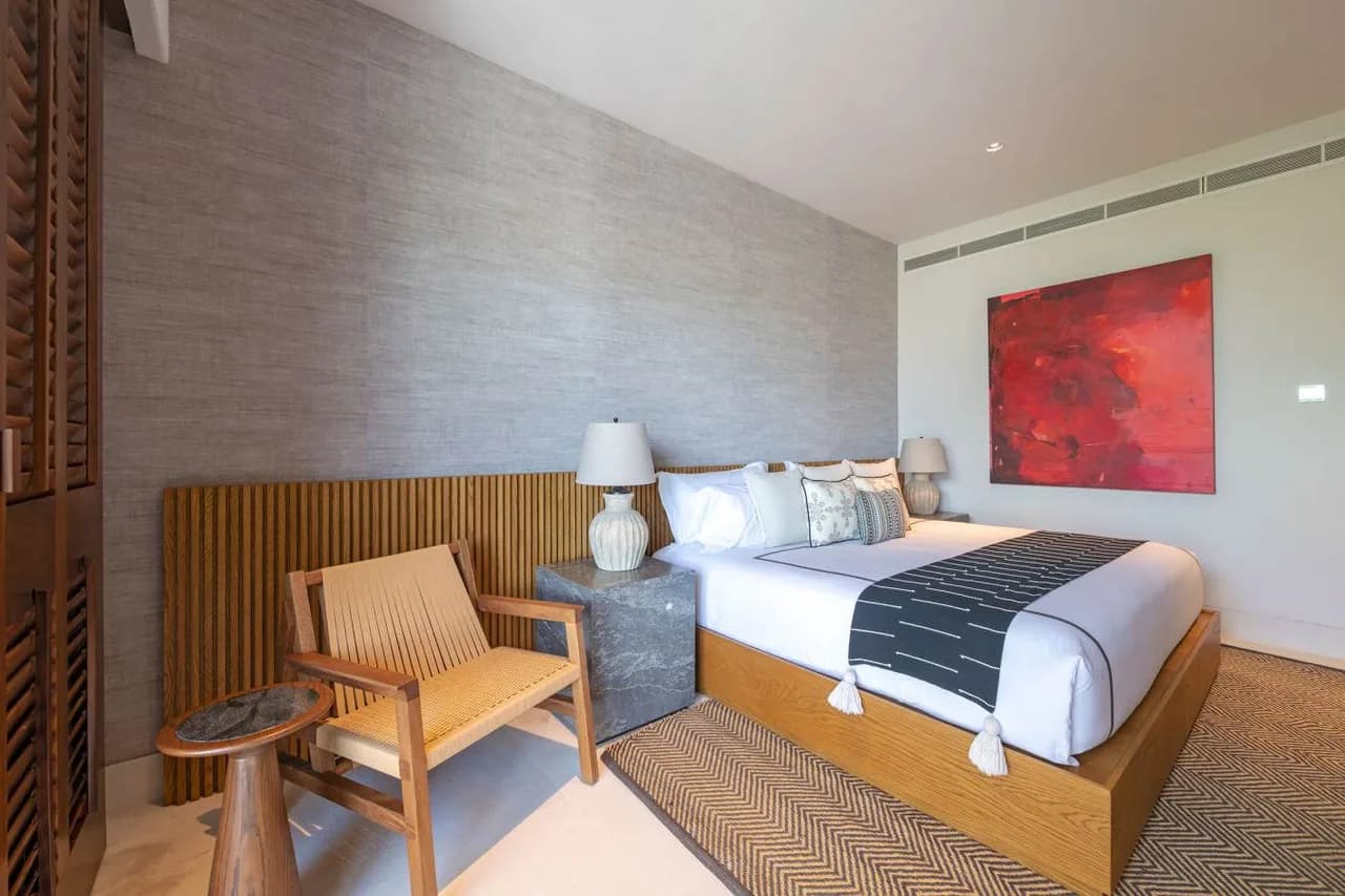 Contemporary Oceanview Retreat in Iyari Estates photo 4