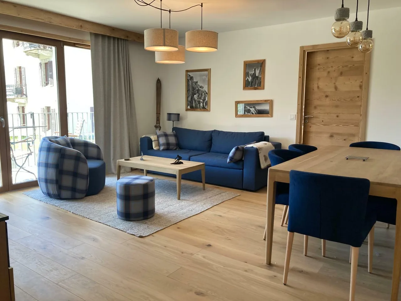 Central Chamonix Stay With Modern Comfort photo 2