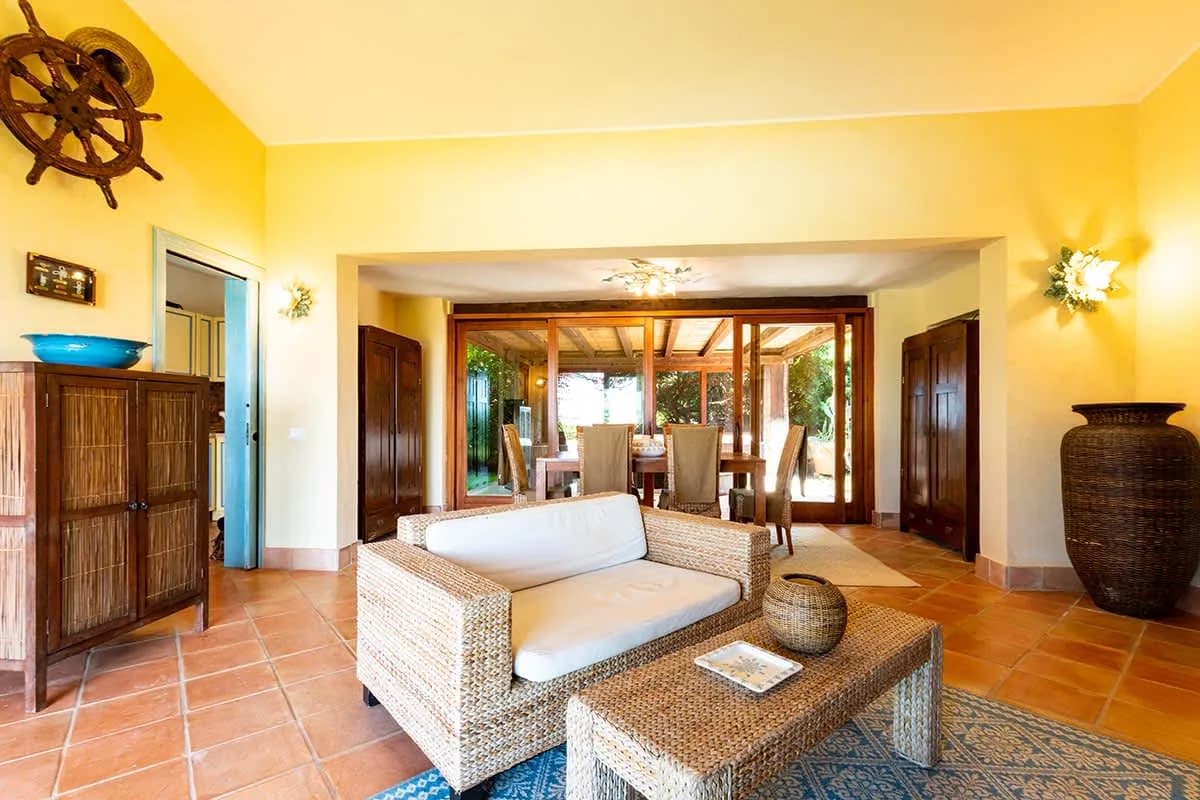 Elegant Coastal Villa with Private Pool photo 5