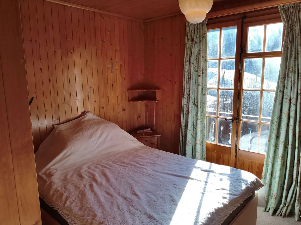 Alpine Riverside Retreat photo 3