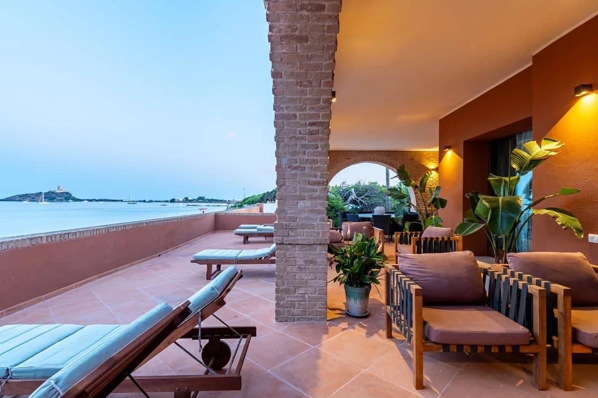 Sea View Estate with Private Annex, Pool photo 3