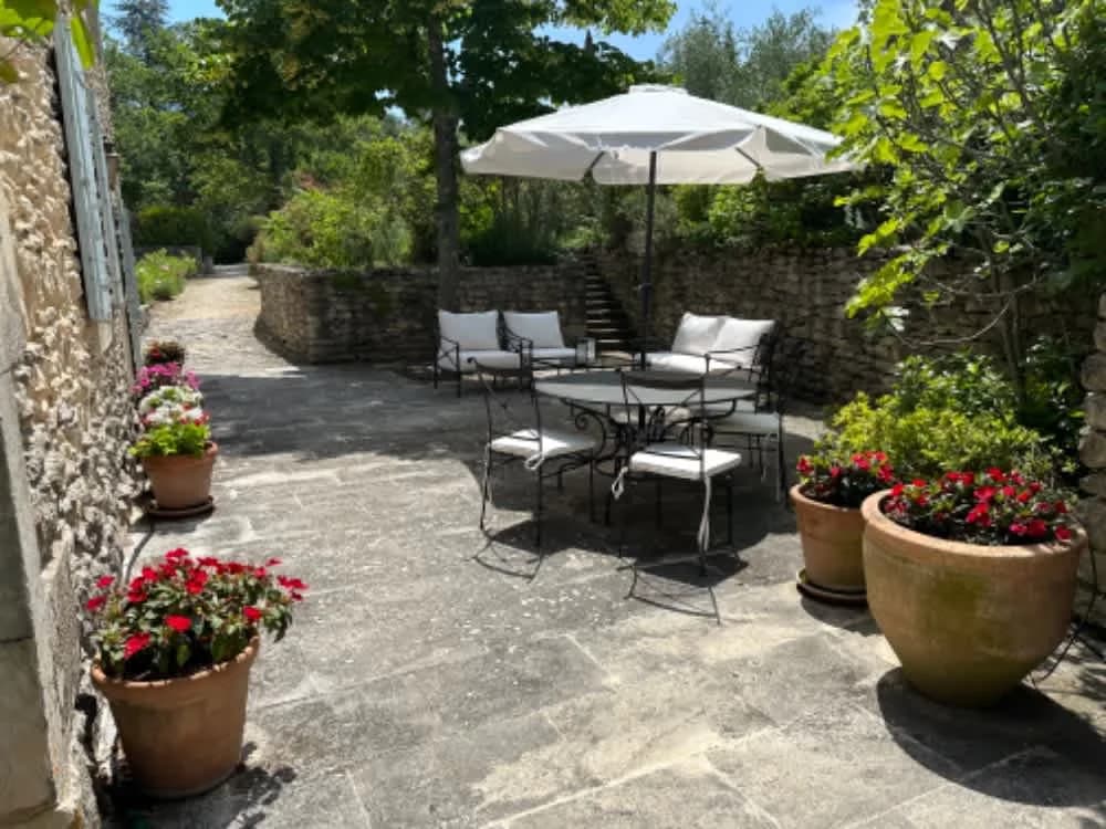Authentic Stone Mas in the Heart of the Luberon photo 2