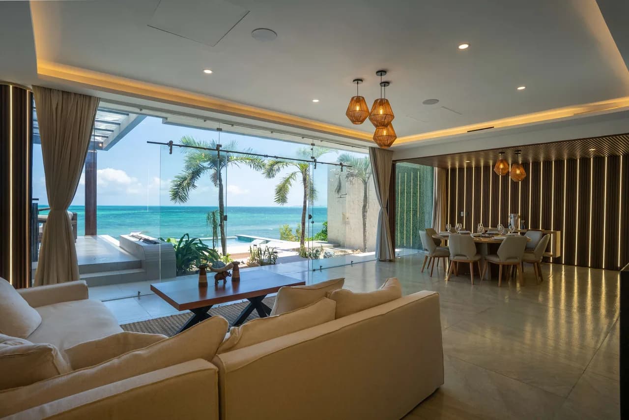 Villa Magdalena - 7BR - Oceanfront w/ Heated Pool photo 3