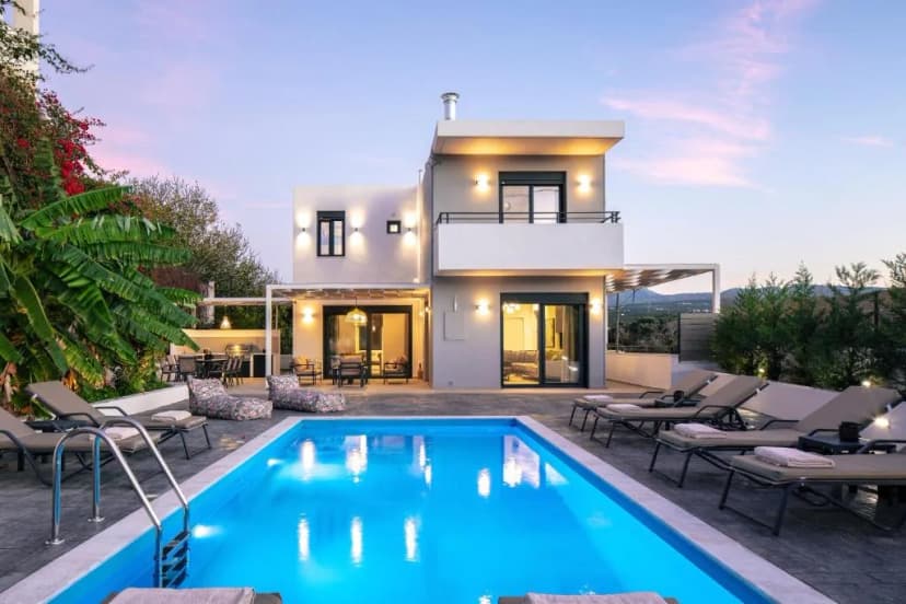 Luxury Villa with Private Pool, BBQ & Game Area