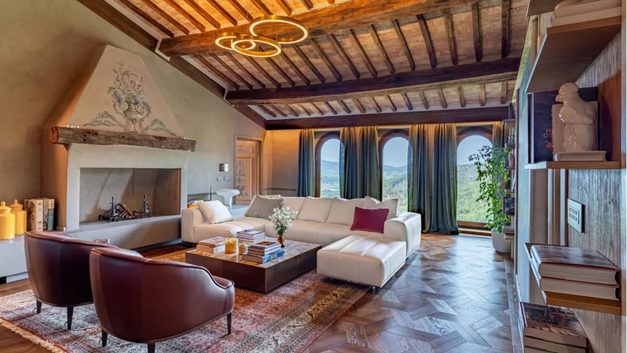 Tuscan Villa with Bespoke Experiences photo 3