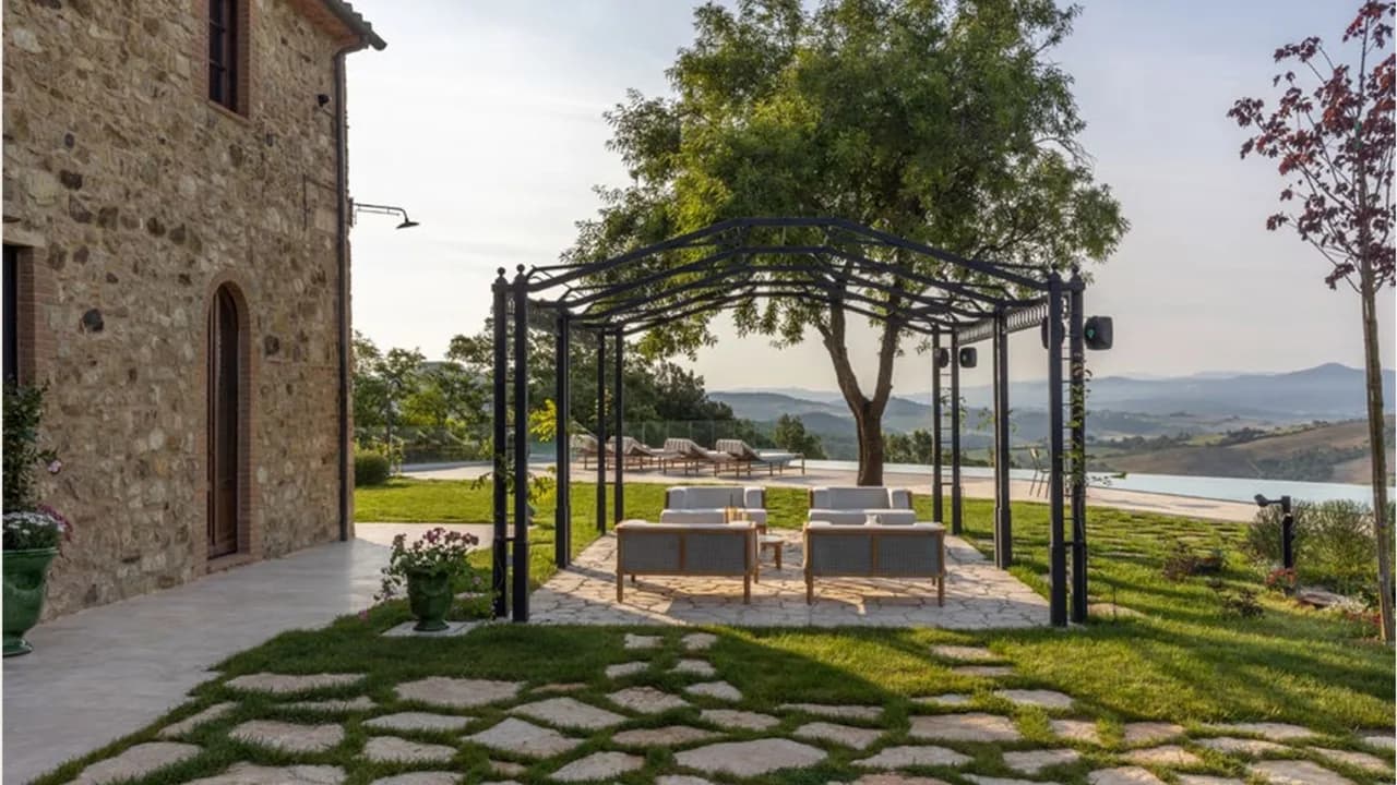 Tuscan Villa with Bespoke Experiences photo 5