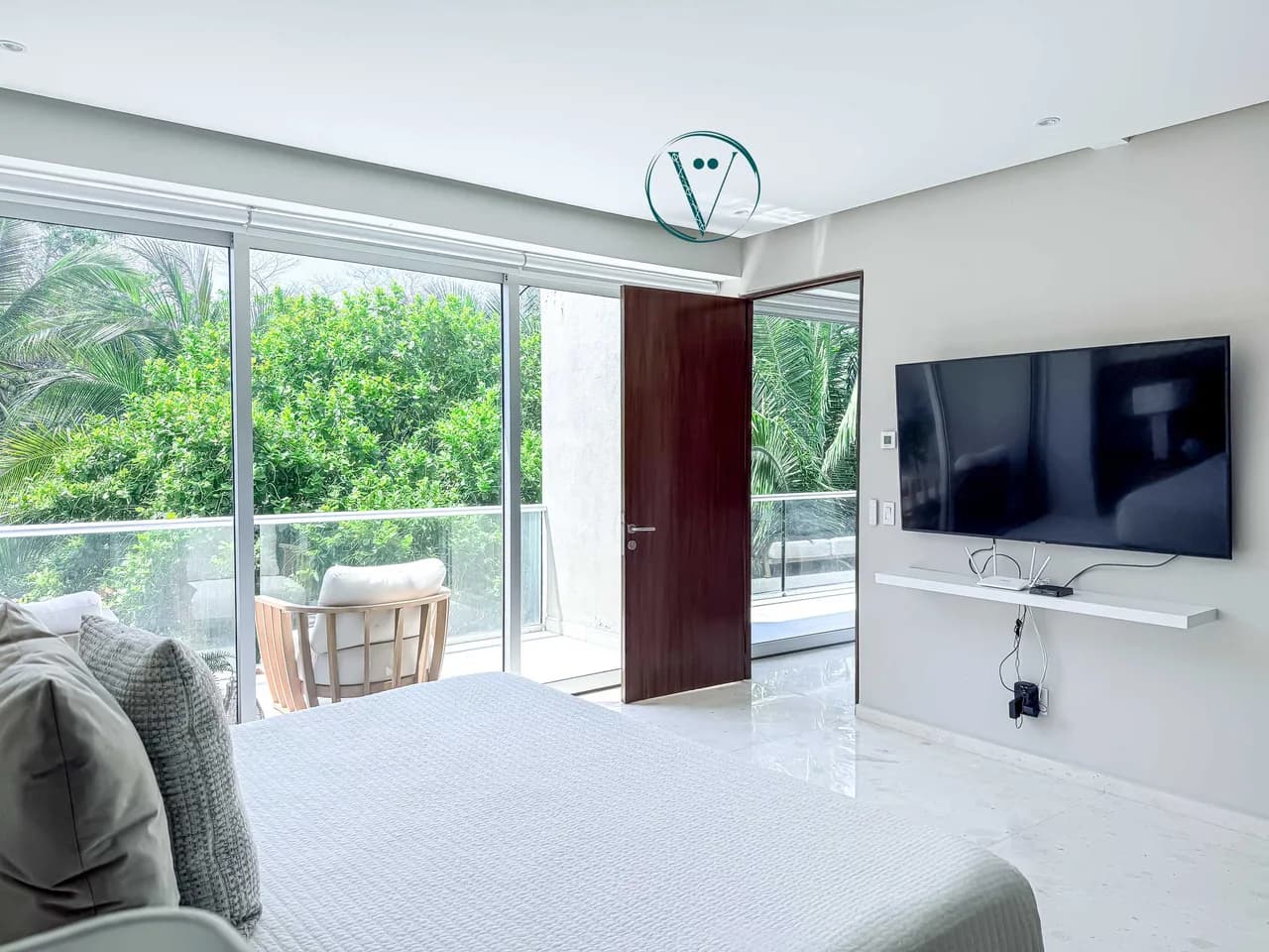 Accessible Oceanfront Four Bedroom Villa in Punta Mita photo 4