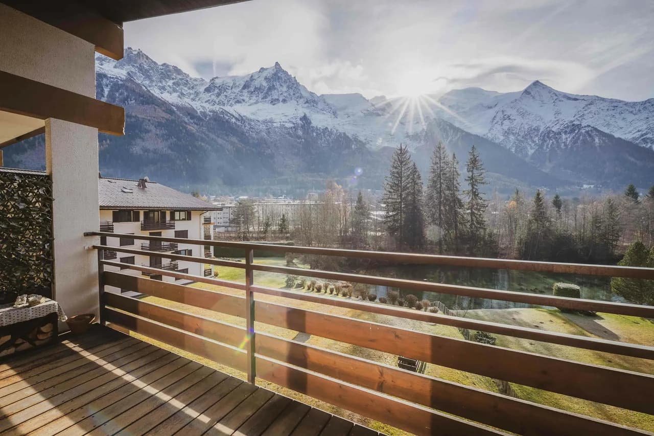 Alpine Getaway With Covered Scenic Terrace photo 4