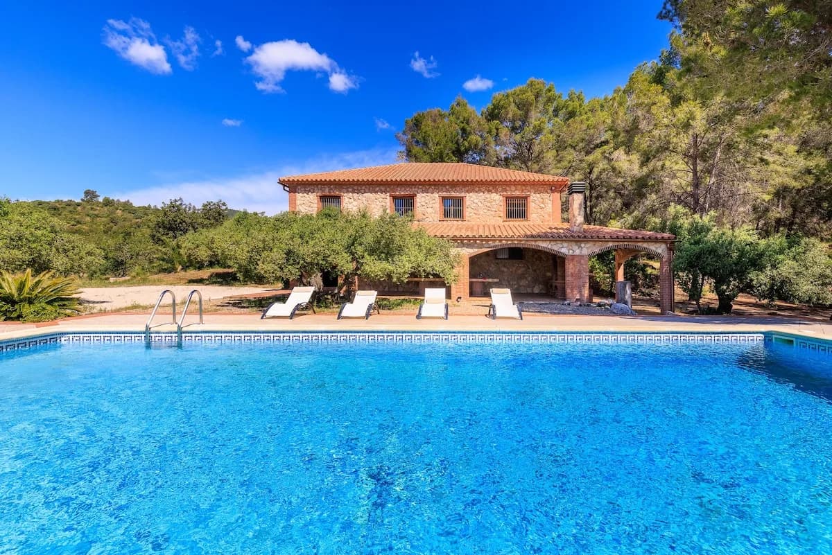 Charming Five Bedroom Villa in El Baix Camp