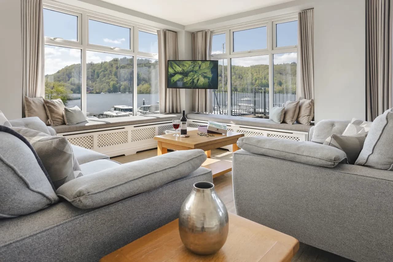 Waterside Three Bedroom Villa in Bowness on Windermere