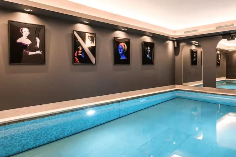 Luxury Private Paris Villa with Indoor Pool