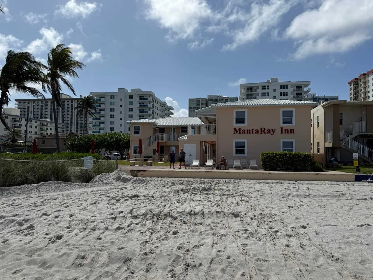 Beachfront Two Bedroom Villa in Hollywood Beach photo 2
