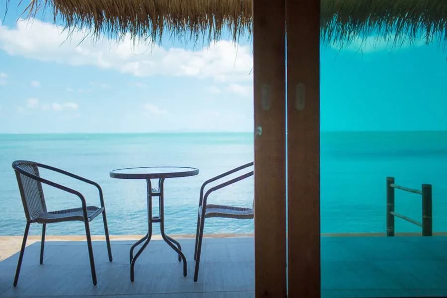 Elegant Beachfront King Suite Escape photo 4