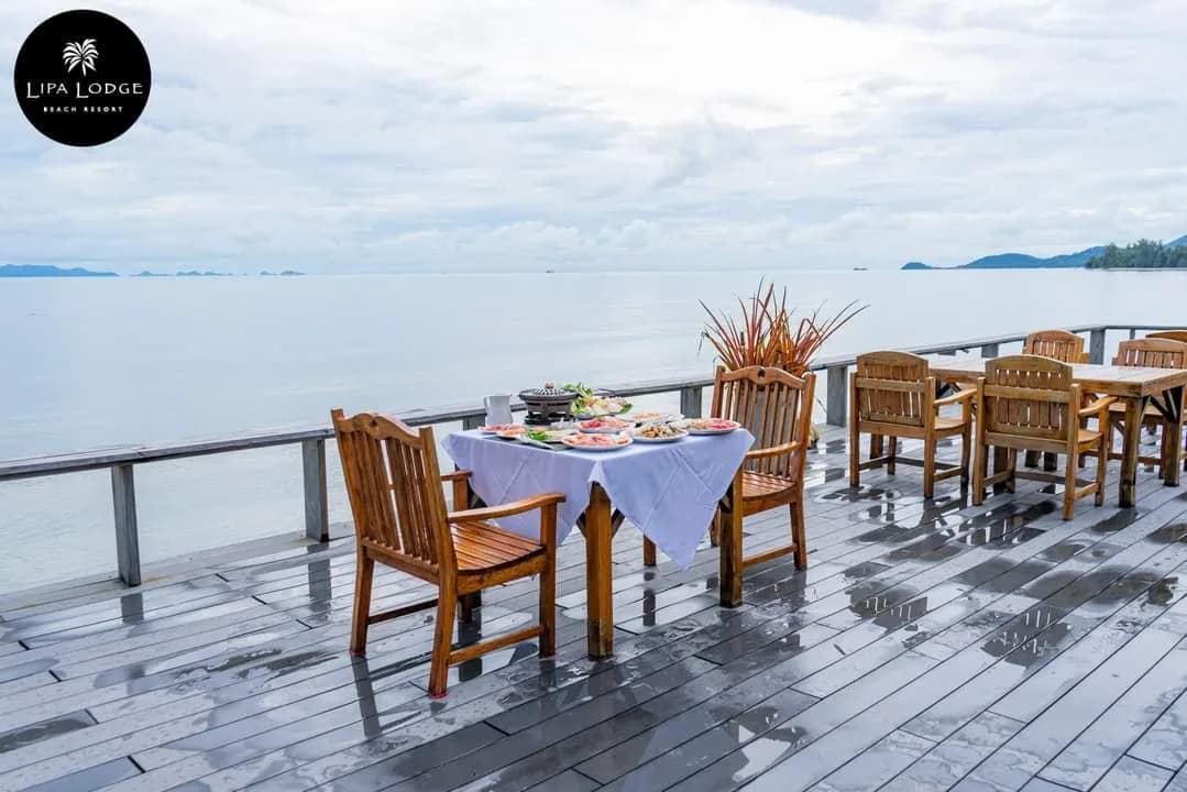 Elegant tropical sea-view sanctuary photo 5