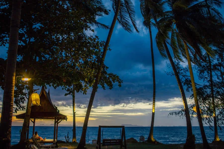 Refined Sea-view Tropical Bungalow photo 2