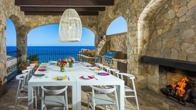 Luxury Oceanview Estate with Infinity Pool photo 4
