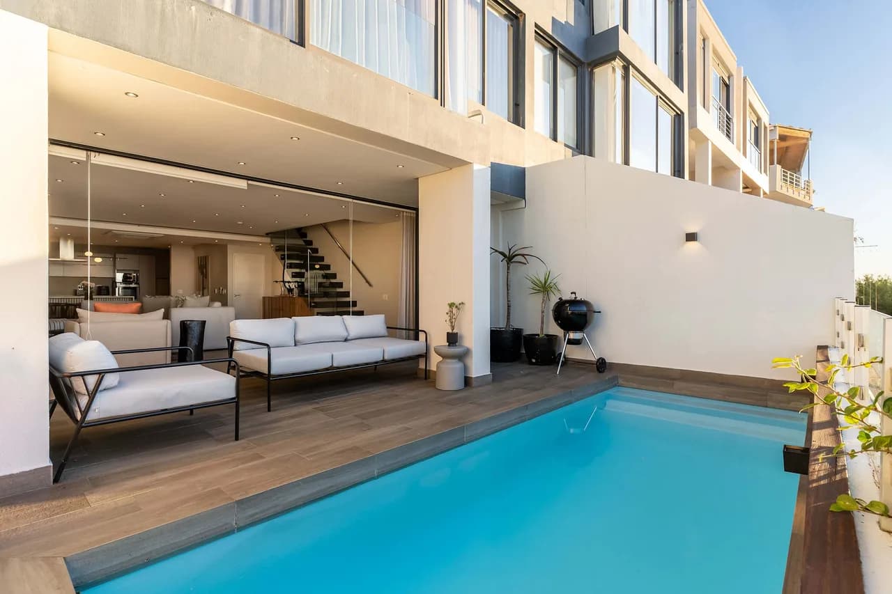 Sea View Villa with Pool in Green Point, Cape Town photo 2
