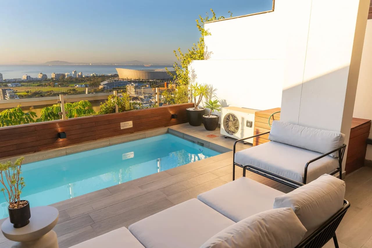 Sea View Villa with Pool in Green Point, Cape Town photo 3