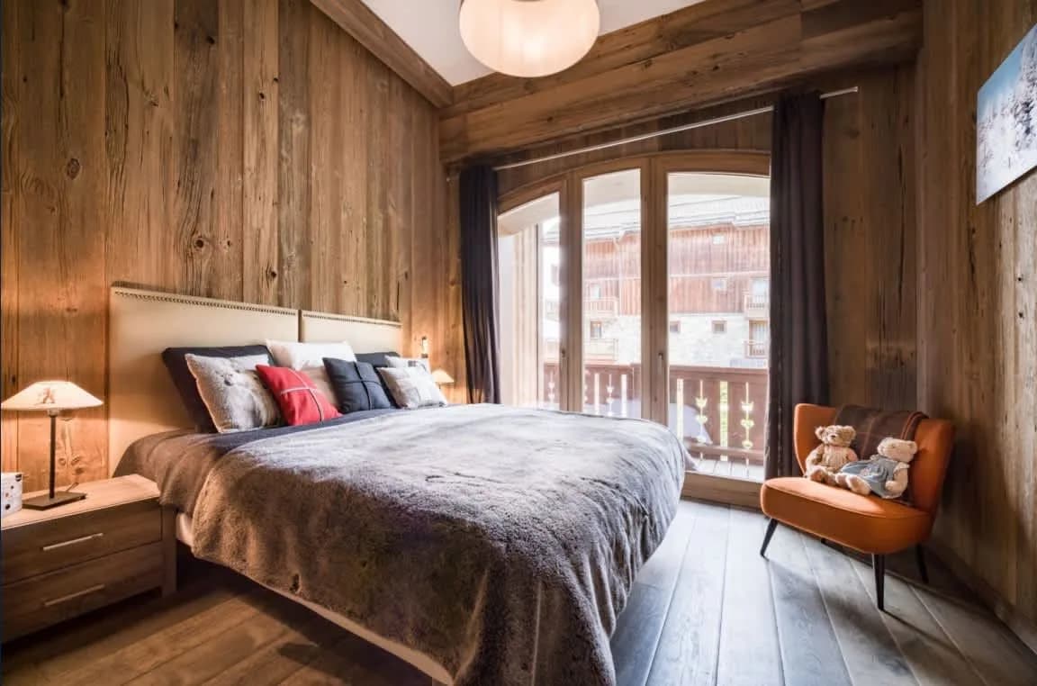 Luxury Ski-In Ski-Out Apartment with Spa Access photo 2